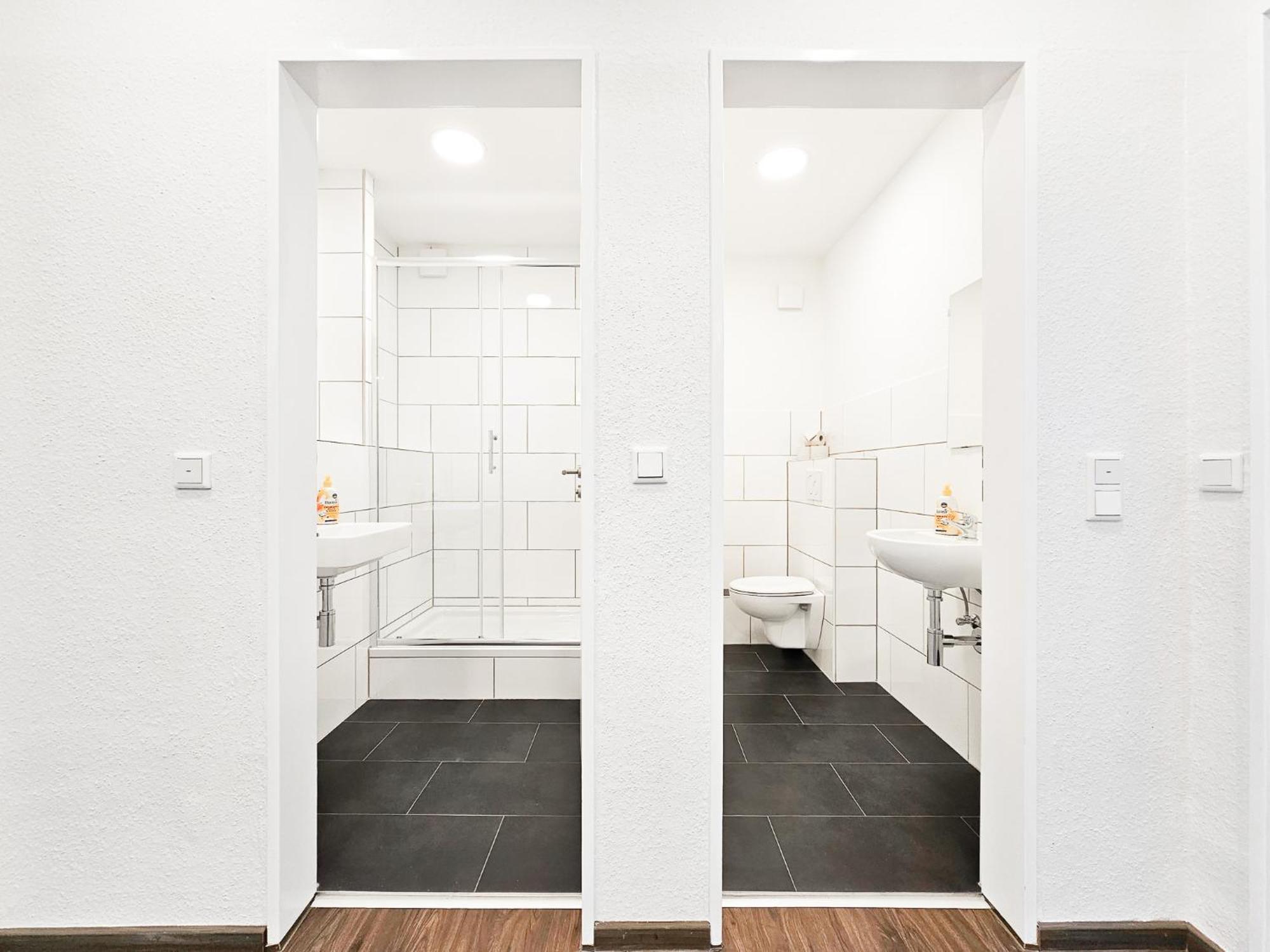 Raj Living - City Center Apartments With 5 Rooms - 10 Min Messe Dus 杜塞尔多夫 外观 照片