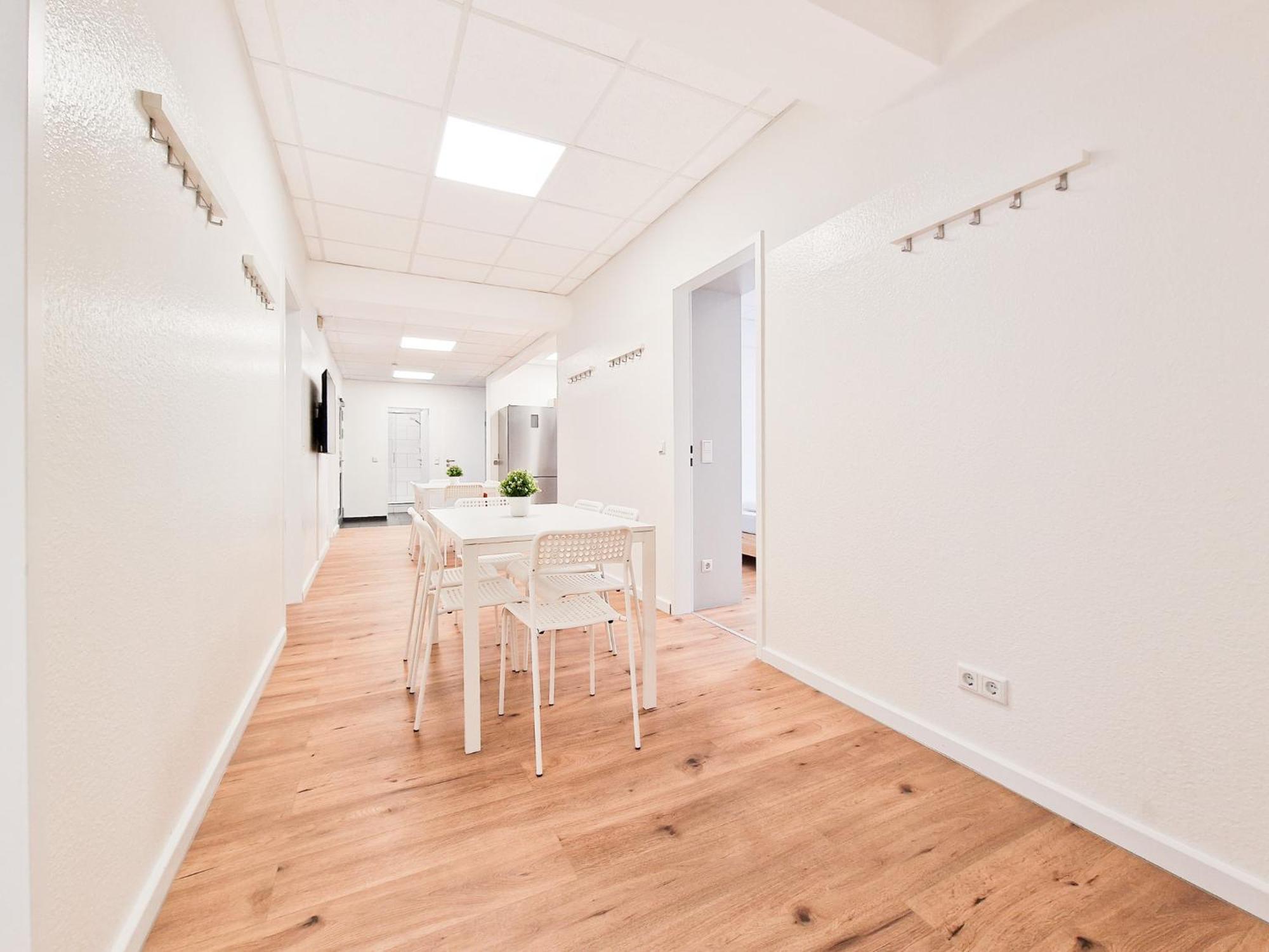 Raj Living - City Center Apartments With 5 Rooms - 10 Min Messe Dus 杜塞尔多夫 外观 照片